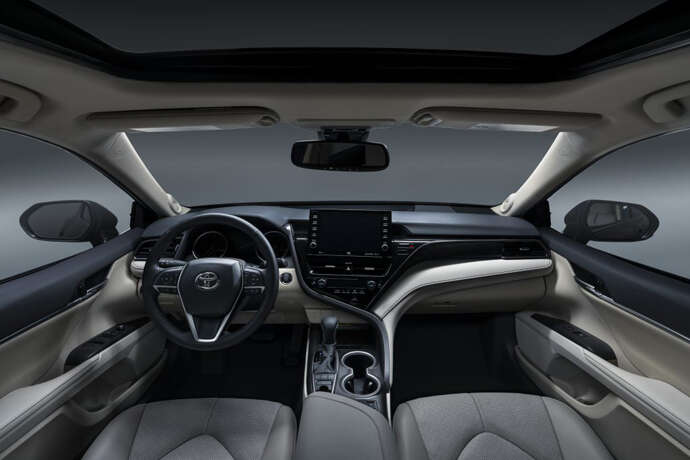 Чем удивила обновленная Toyota Camry в 2021 году Чем удивила обновленная Toyota Camry в 2021 году